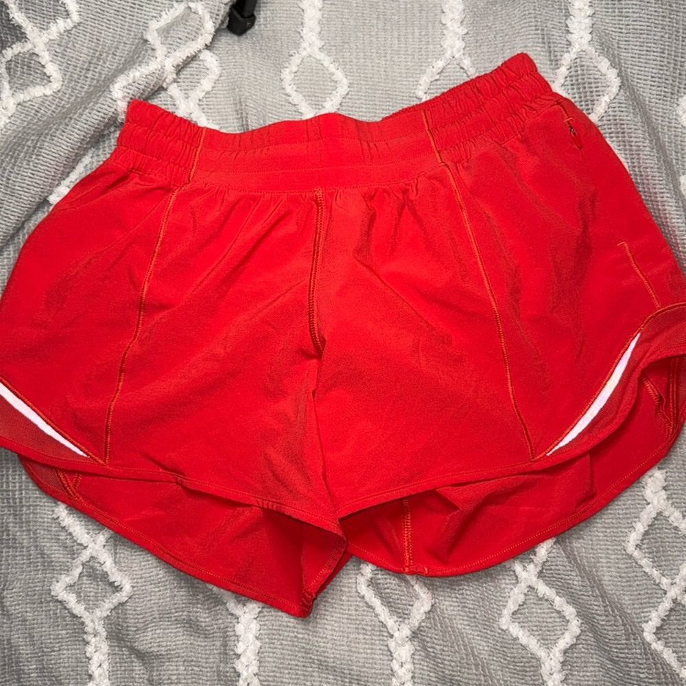 Lululemon Hotty Hot Low Rise Shorts